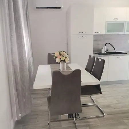 아파트 Apartman Petra *