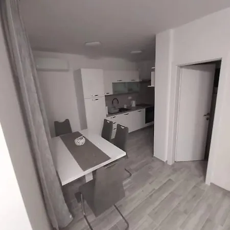 아파트 Apartman Petra