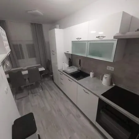 Apartman Petra * 비르