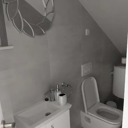 Apartman Petra 아파트 *
